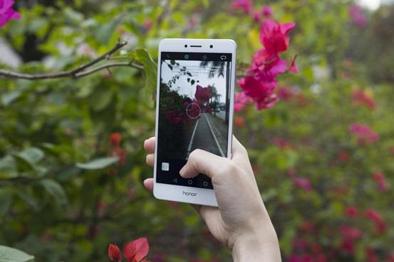 Comparativa DOOGEE Shoot 1 Huawei Honor 6X vs cual es mejor camara mejor smartphone teléfono lente dual opiniones valoración especificaciones sensor de huellas detector de huellas pantalla oferta