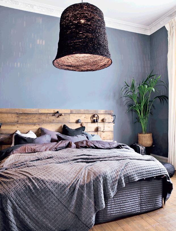 hanging headboard