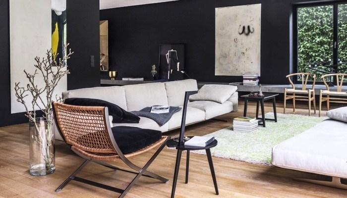 Casa de 1.200m2 - salón principal en negro