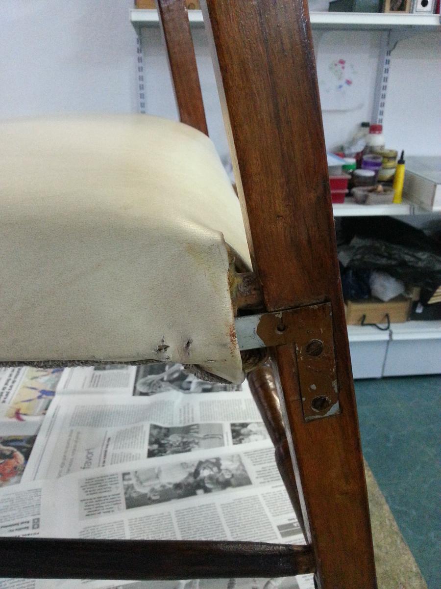 Restauracón butacas de madera