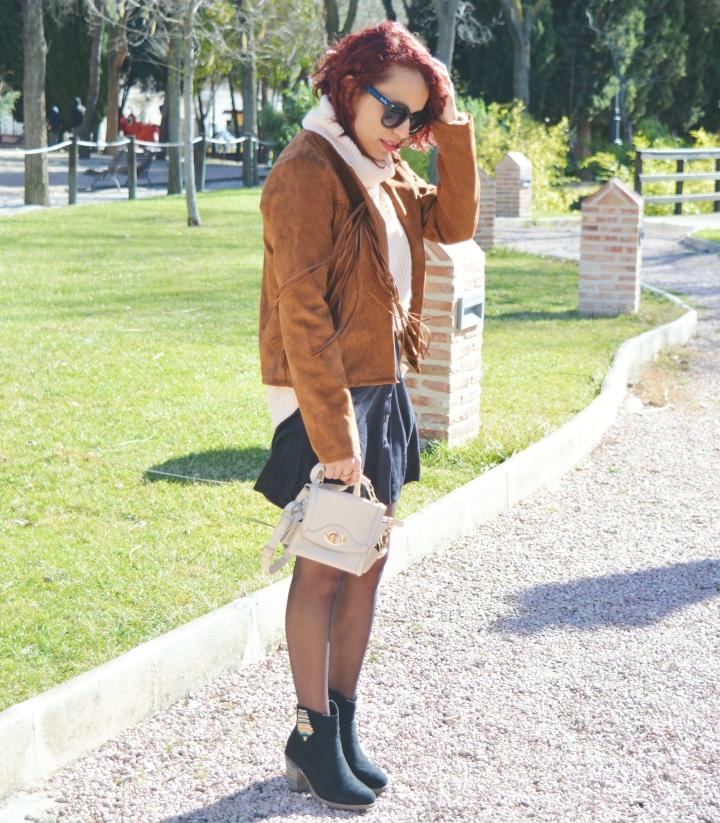 look-con-chaqueta-y-falda-de-ante-1