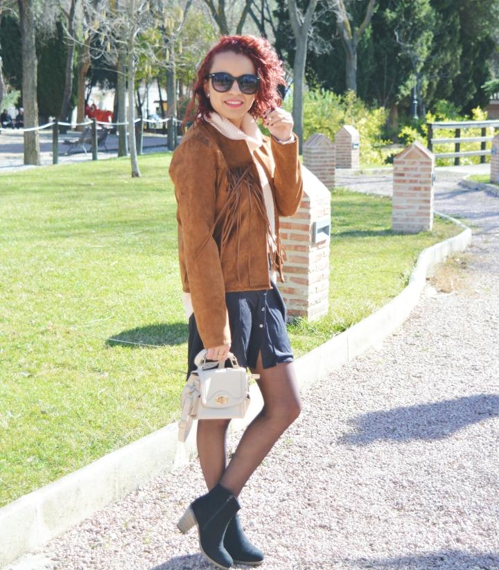 look-con-chaqueta-y-falda-de-ante-2