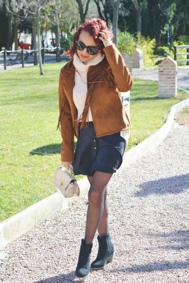 look-con-chaqueta-y-falda-de-ante-4