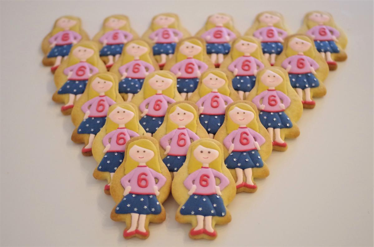 doctorcookies-galletas-decoradas-muneca-emma-12