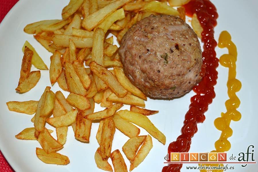 Frikadellen, hamburguesas alemanas especiadas | Cocina