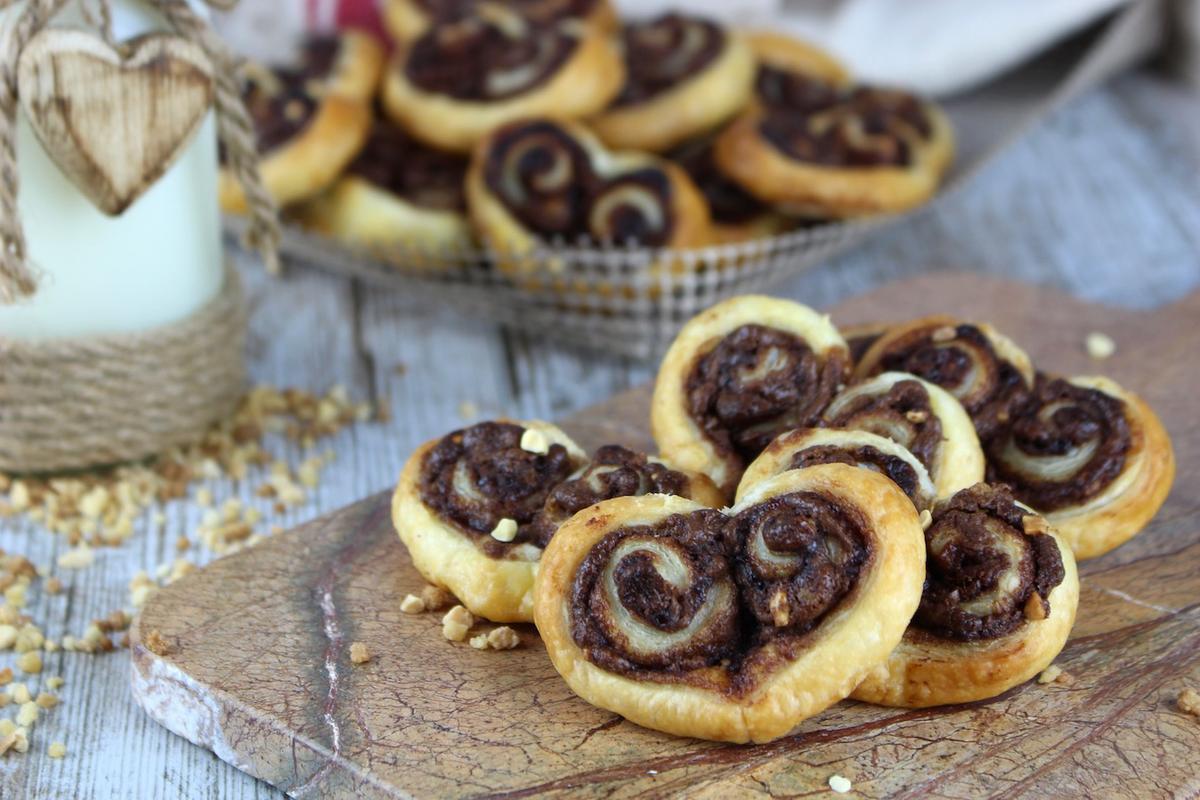 Palmeritas de hojaldre rellenas de nutella sin lactosa