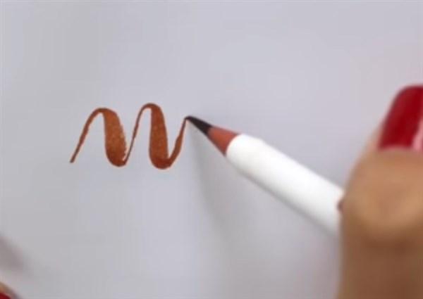 paso 2 para dibujar una letra cursiva