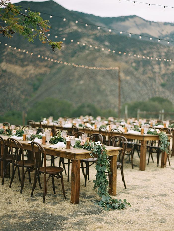 12-outdoor-rustic-reception