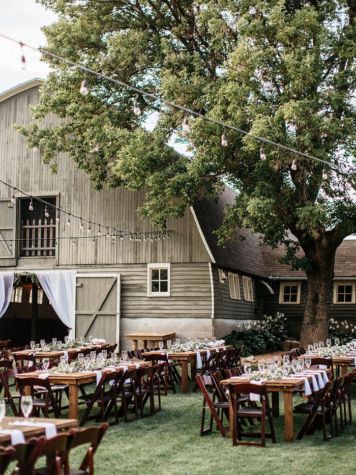 17-rustic-ranch-wedding-reception