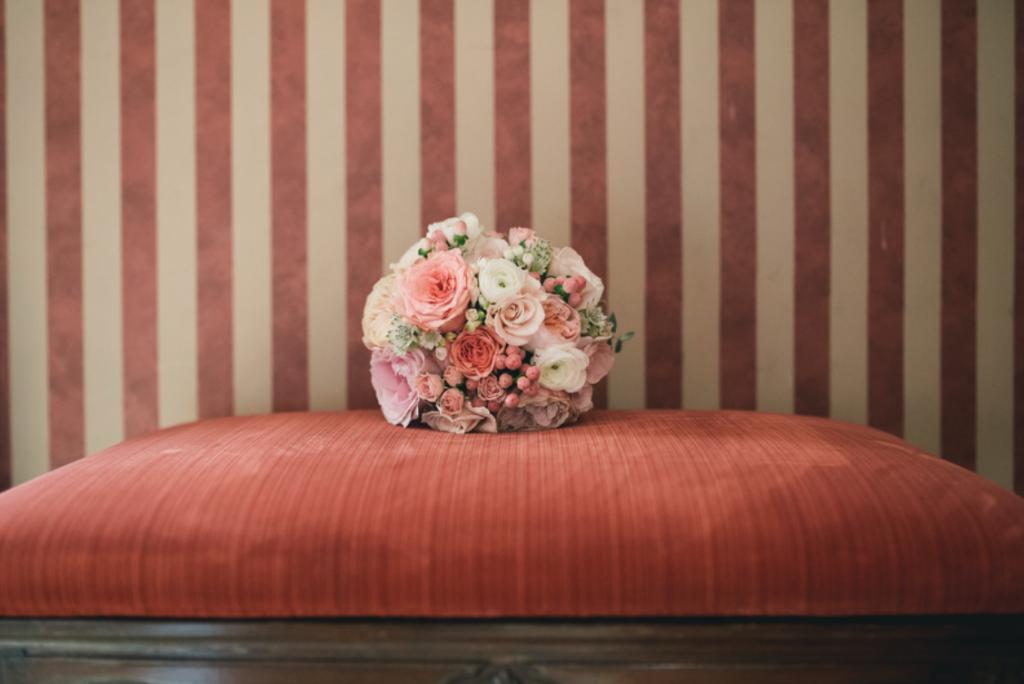 Boda urbana y elegante en el hotel Ritz de Madrid by Tu Día Perfecto Wedding Planner. Ramo de novia