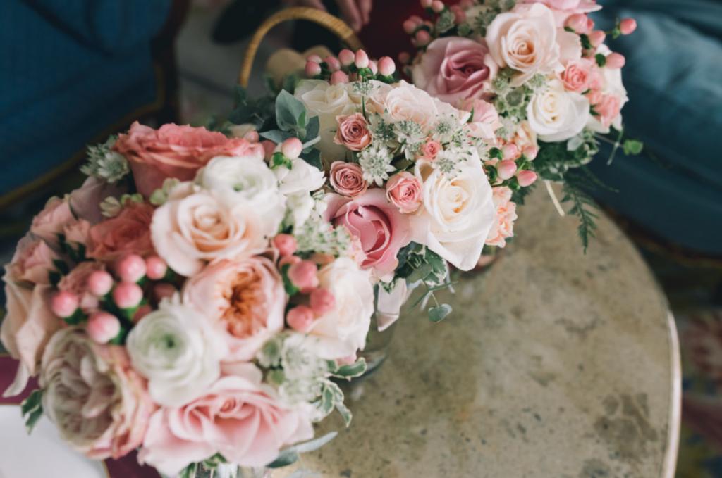 Boda urbana y elegante en el hotel Ritz de Madrid by Tu Día Perfecto Wedding Planner. Arreglos florales