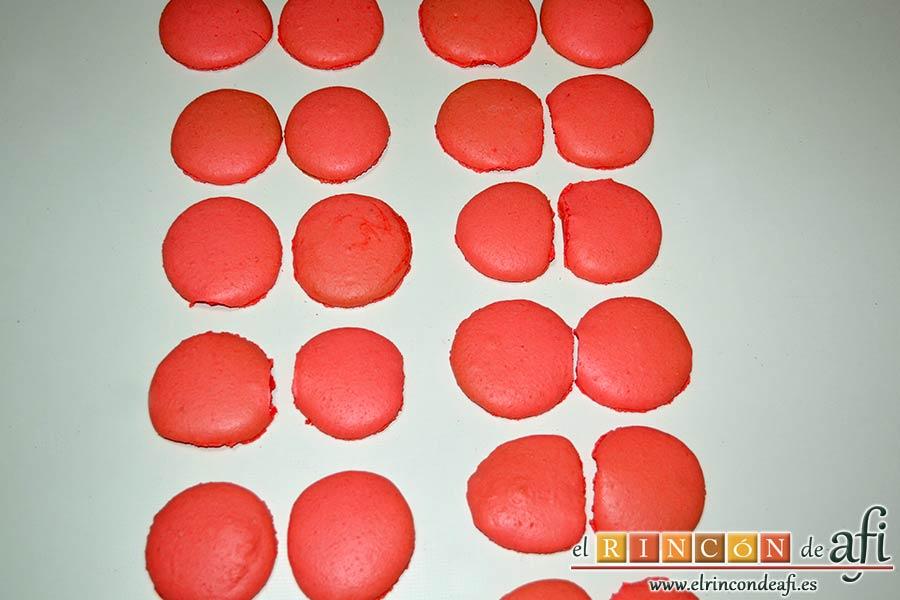 Macaroons de Lorraine Pascale, hornear con la puerta del horno entreabierta y dejar enfriar