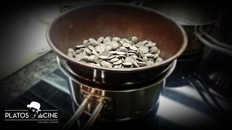 Cómo fundir chocolate al baño maría