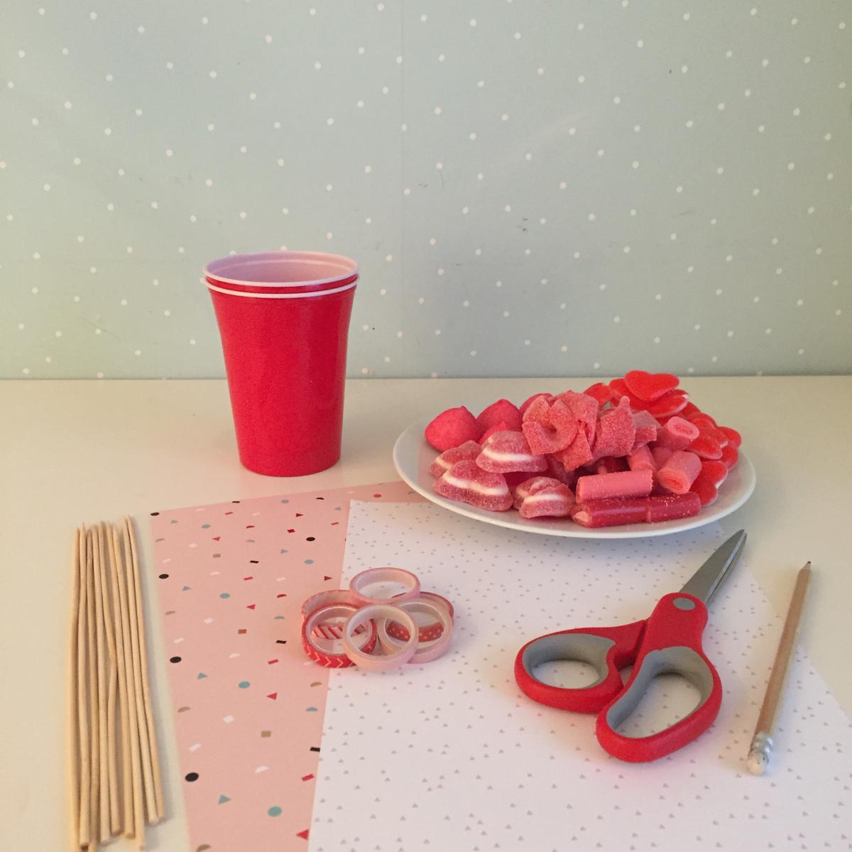 01-diy_san_valentin_reciclaje_dulce_materiales