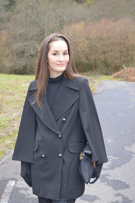 capa-negra-luz-tiene-un-blog (5)