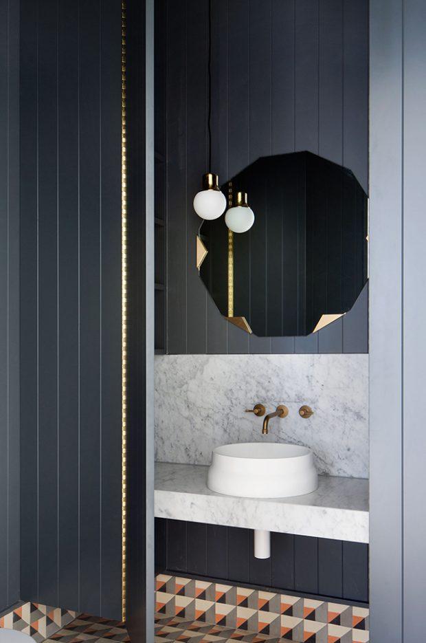 baño revestimiento negro