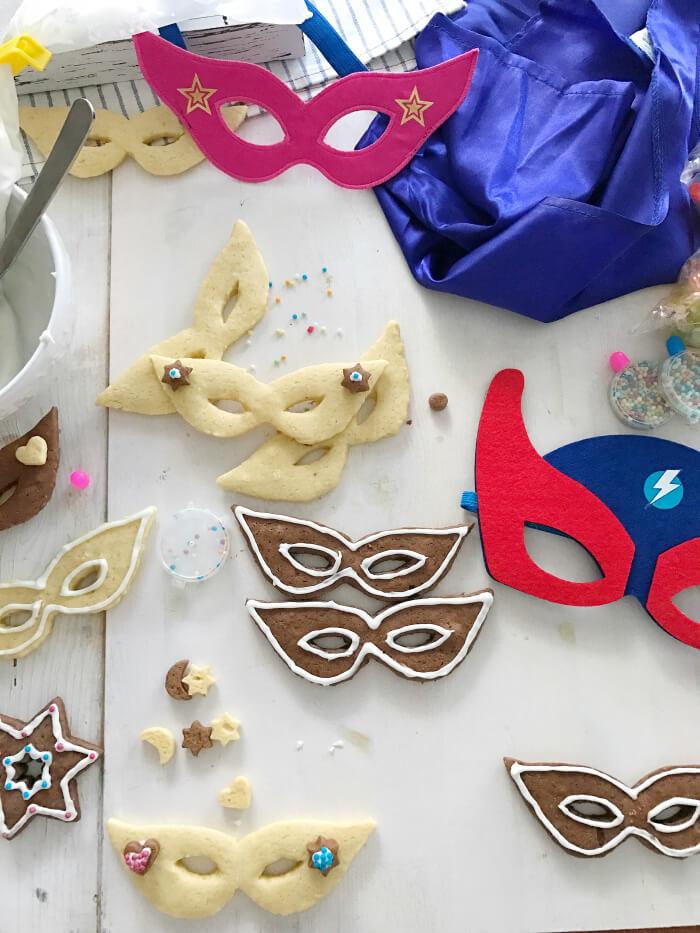 Cómo hacer máscaras de Carnaval por Pintando las nubes