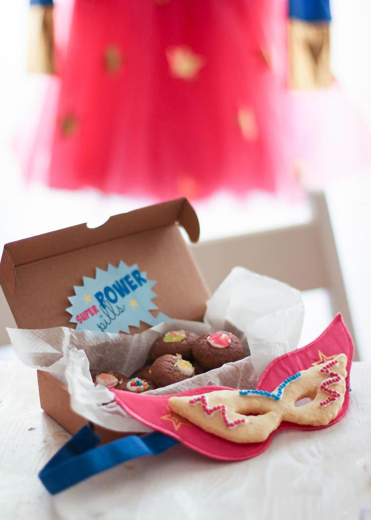 Píldoras para superhéroes por Pintando las nubes