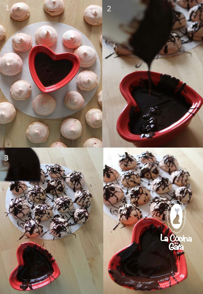 Cubrir con chocolate los merengues
