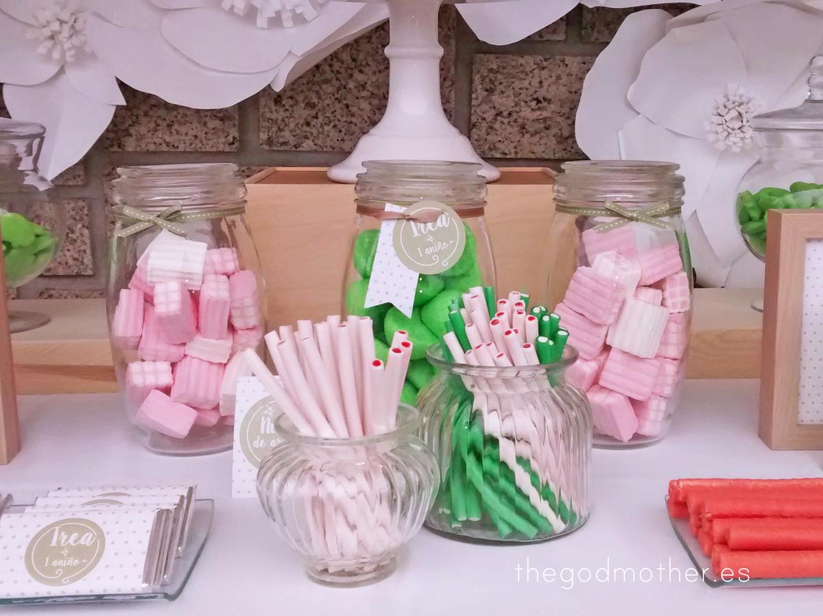 kit cumpleaños personalizado 4 - decoración primer cumpleaños - cumpleaños flores - mesa dulce flores de papel 1