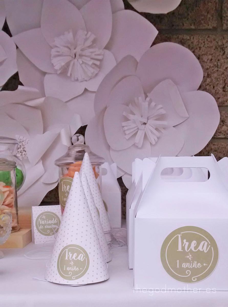 kit cumpleaños personalizado 6 - decoración primer cumpleaños - cumpleaños flores - mesa dulce flores de papel 1