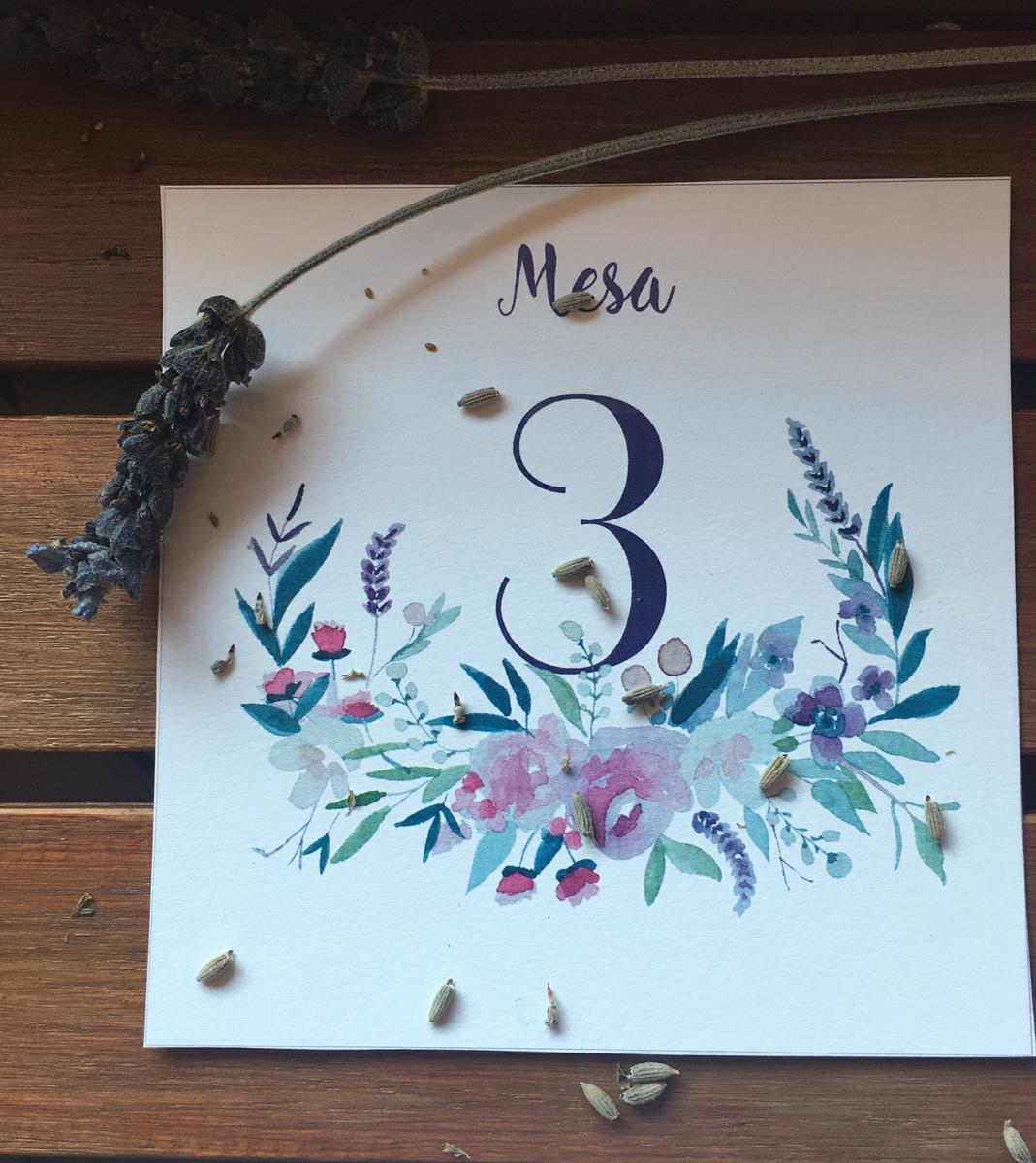 En el jardín: invitaciones de boda románticas, invitaciones de boda provenzales: lavandas, rosas y flores silvestres. Romantic wedding stationery, lavender, rosas and wild flowers.