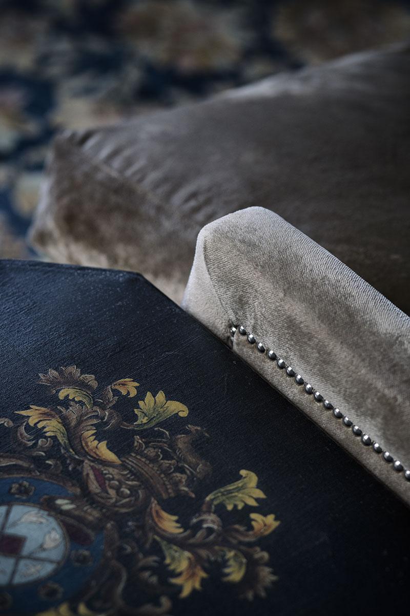 Escapada-San-Sebastian-Hotel-Villa-Soro-Detalle-sofa-by-Maria-Algara-Regas