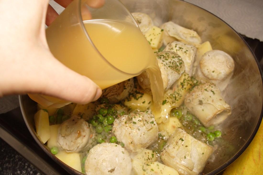 alcachofas-con-patatas-y-guisantes-2