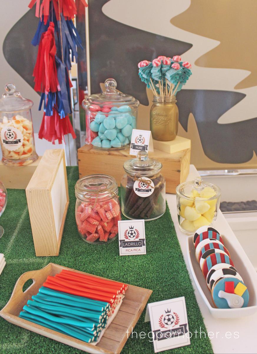 mesa dulce temática futbol - mesa dulce futbol vintage - mesa dulce barça 7