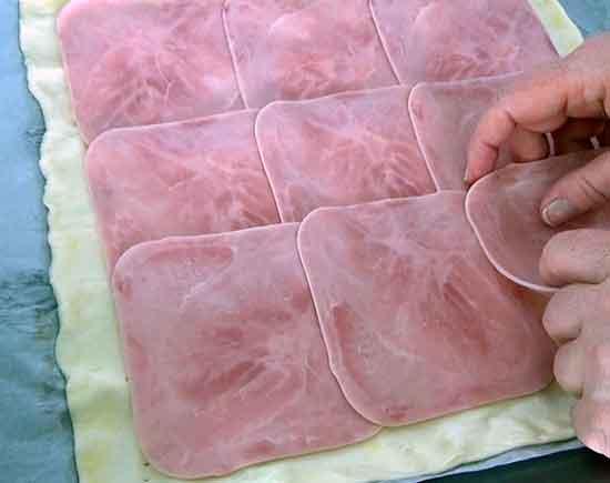 Empanada de jamón y queso