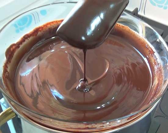 como fundir chocolate