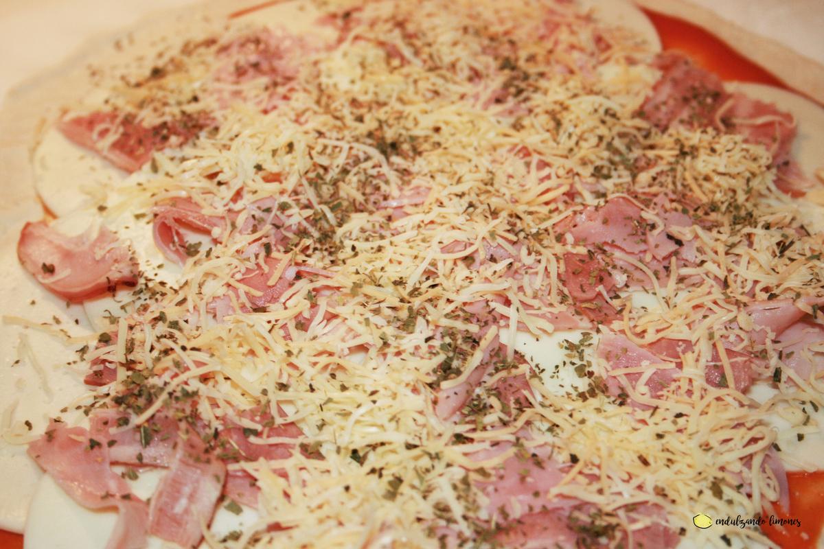 Masa pizza casera jamón tomate queso
