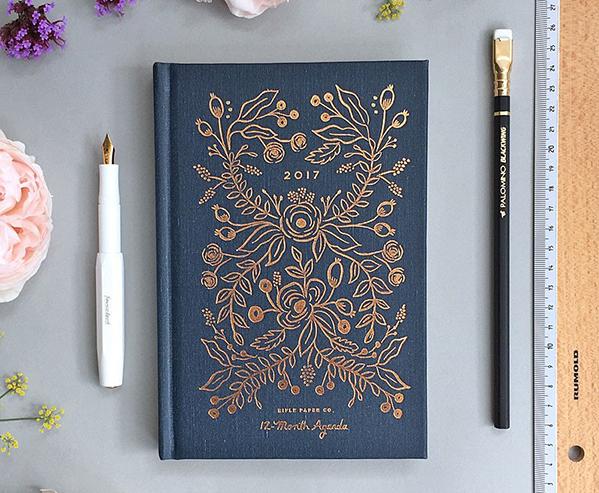 1089-2017-midnight-12-month-agenda-diary-2-900x900_1024x1024