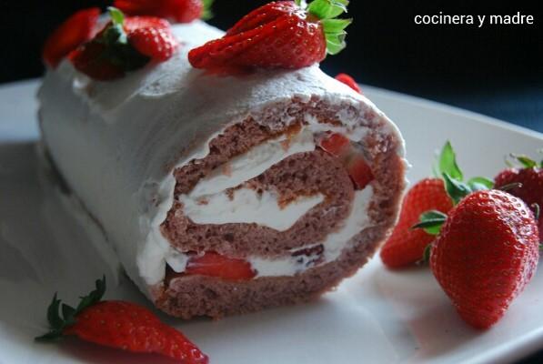 brazo de fresas y nata (crema de leche)