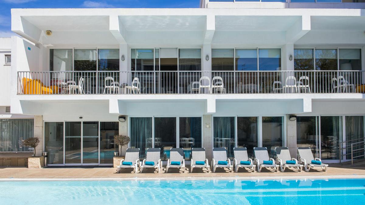 hotel-londres-gallerypool-bar1