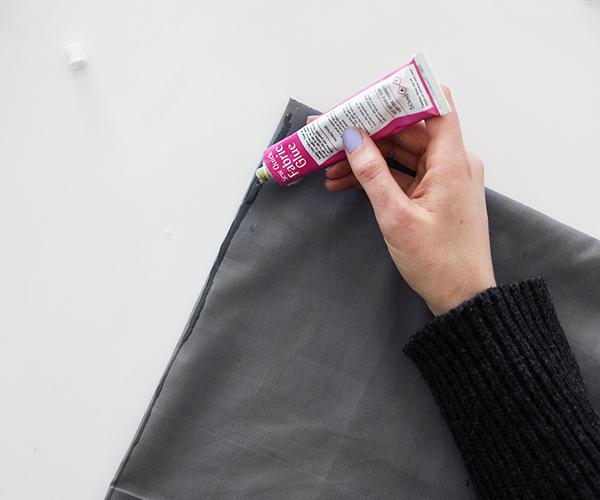 03-DIY-feathered-pillow-tutorial-craft-projects