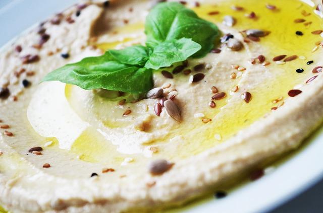 hummus-1058003_640