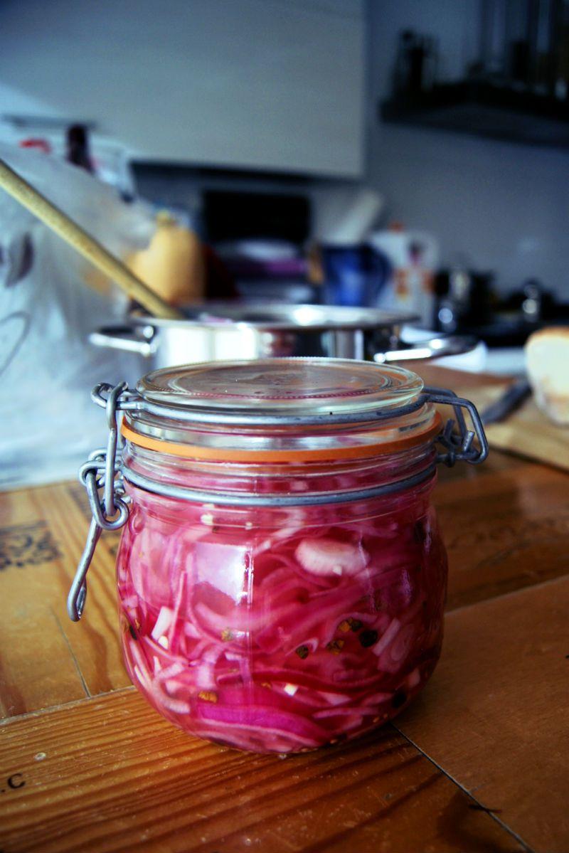 cebolla roja encurtida