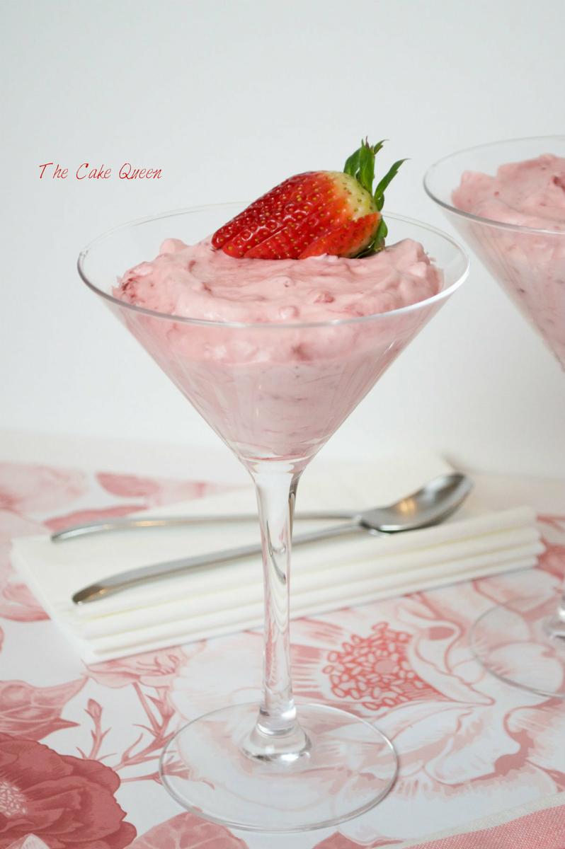 Crema de fresas y chantilly