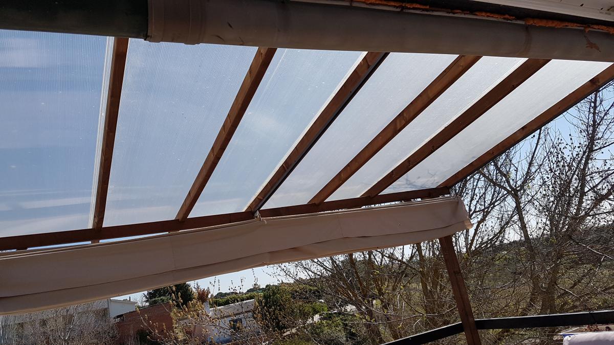 terraza de primavera - pergola con policarbonato de triple capa