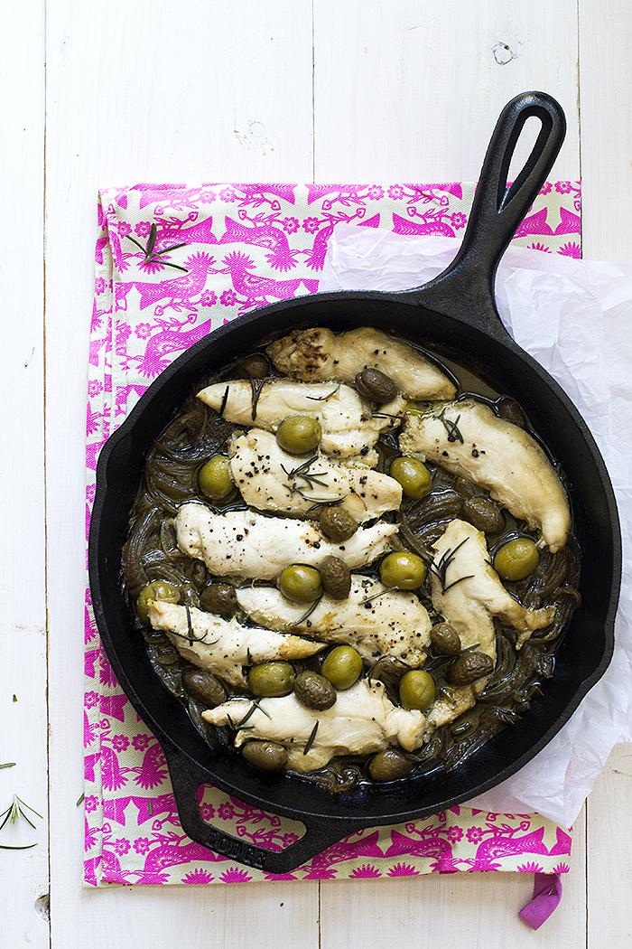 pollo con aceitunas verdes