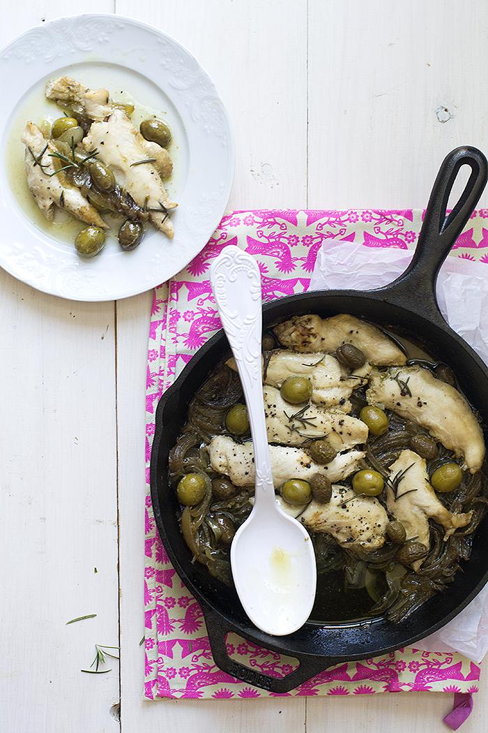 pollo con aceitunas