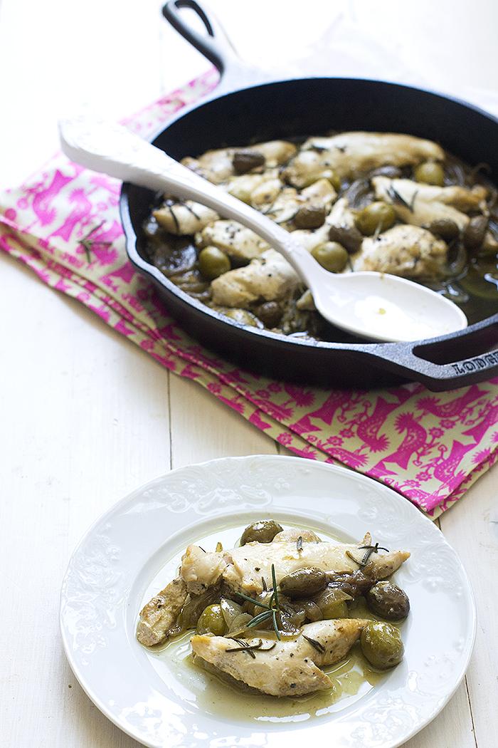 pollo con aceitunas verdes