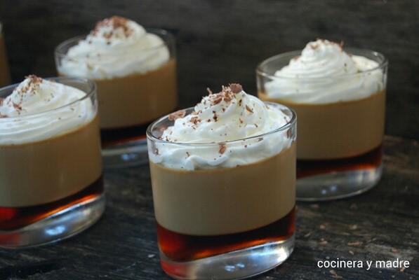 panna-cotta-de-cafe-con-gelatina-de-caramelo portada