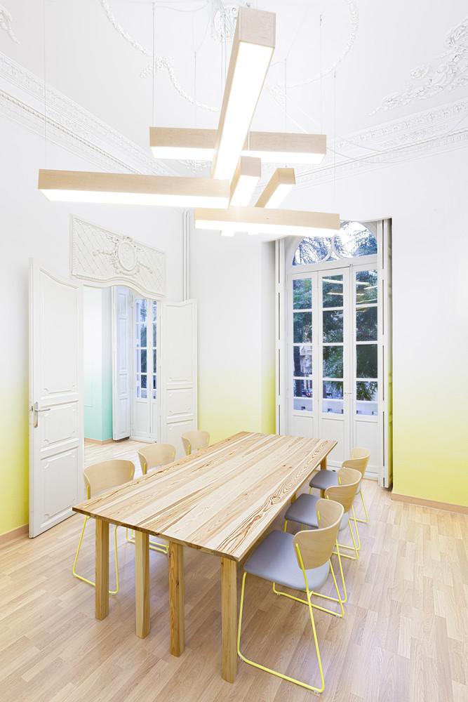 paredes iluminadas primavera