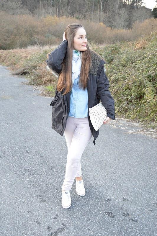 look-parka-gris-lluvia-pull-and-bear (3)