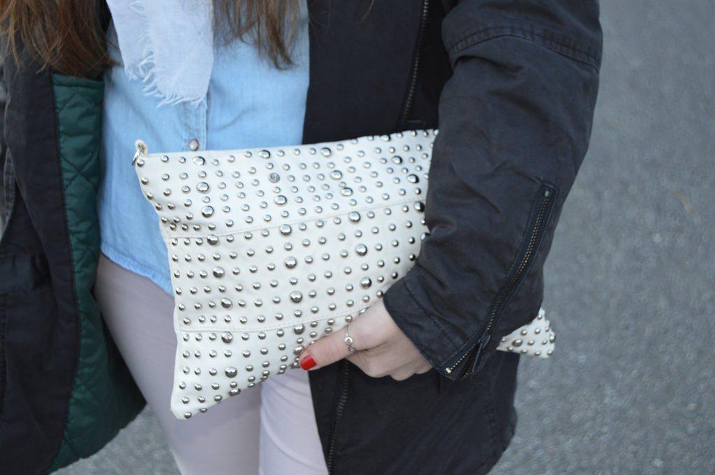 look-parka-gris-lluvia-pull-and-bear (8)