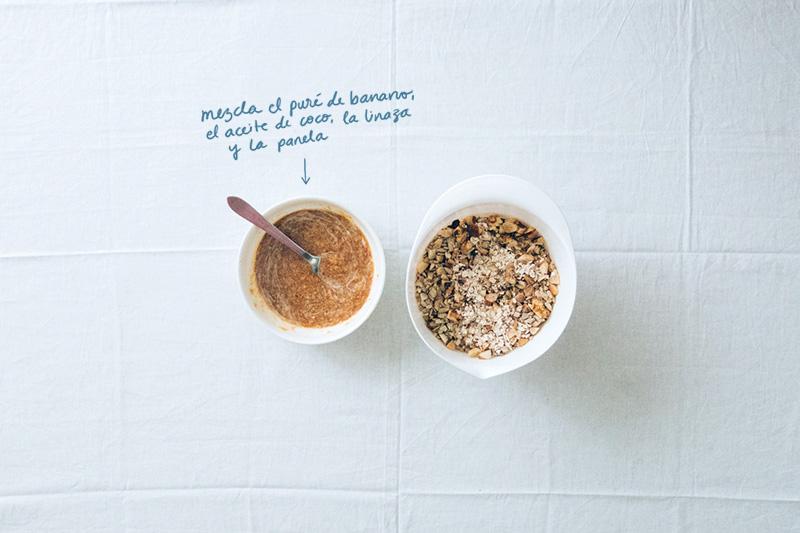 Granola maravillosa · Mezclar ingredientes