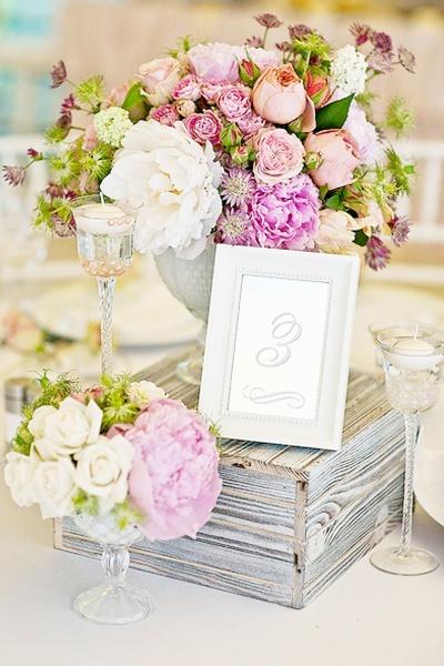 EDISEE-La-boda-con-Diana-Feldhaus_flores-boda-decoración-malva (4)