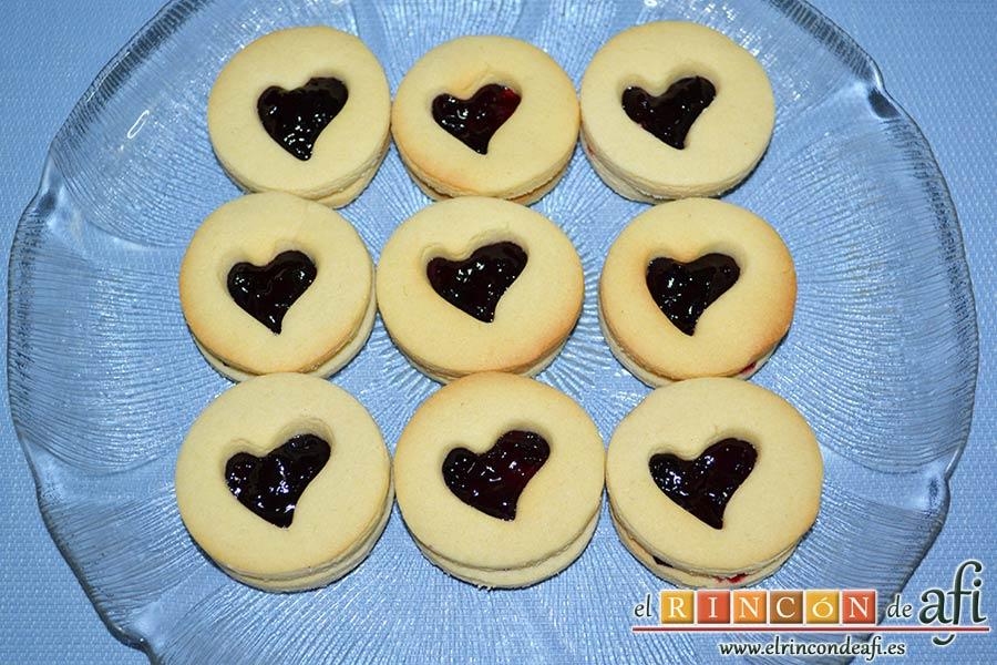 Galletas Linzer, tapar con la otra parte